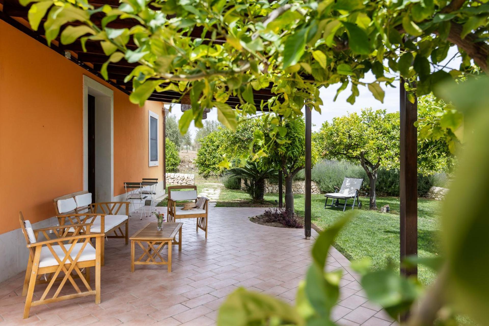 Fiore Di Vendicari - Sicilian Charme, Lemon Grove And Sea Bed & Breakfast Noto
